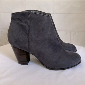 Old Navy Size 9 Cast Iron Blue Faux Suede Ankle Boots